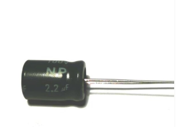 径向非极化2,2uF100V NP电解电容