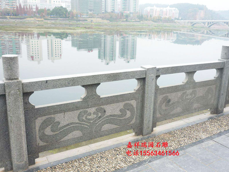 河道护坡栏杆 青石浮雕栏板 护城河两侧石材防护栏