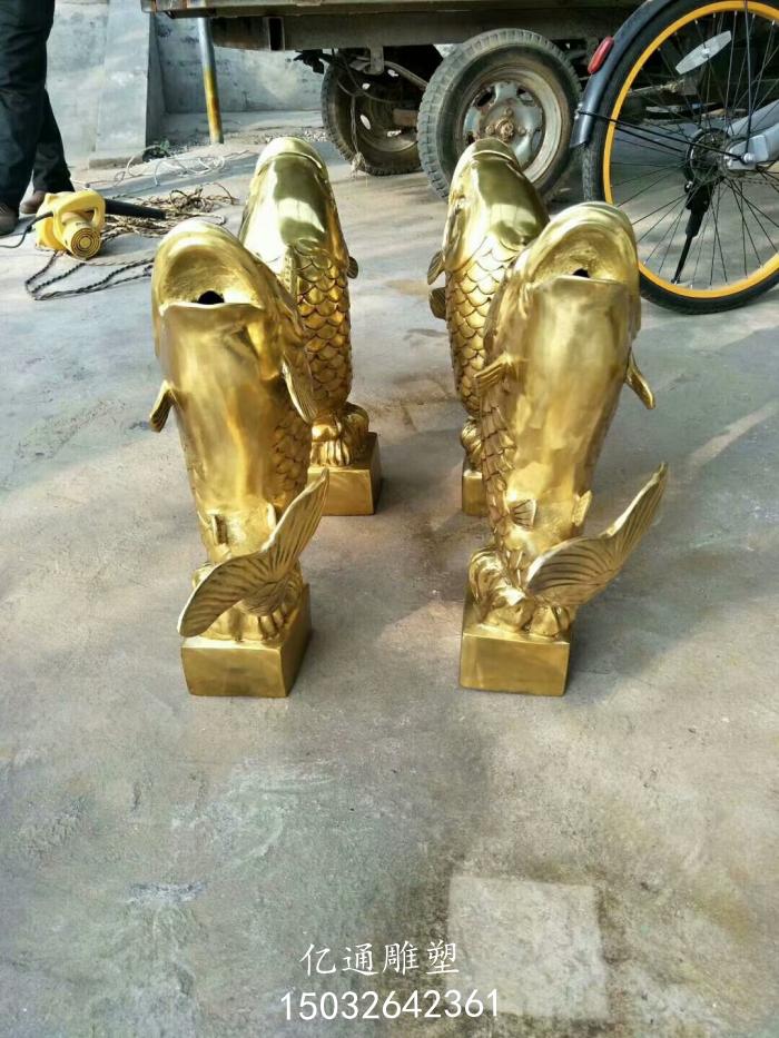 大型铜鱼雕塑厂家[源头工厂]仿铜铜鱼雕塑厂家