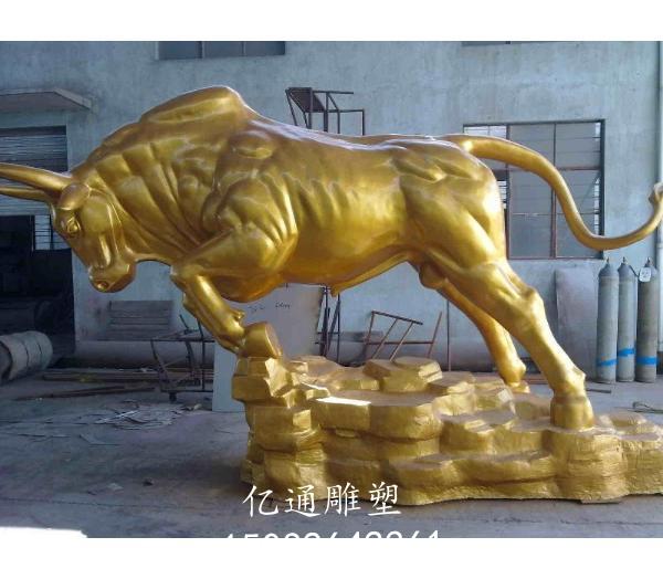 水景铜牛雕塑厂家[源头工厂]电镀铜牛雕塑厂家