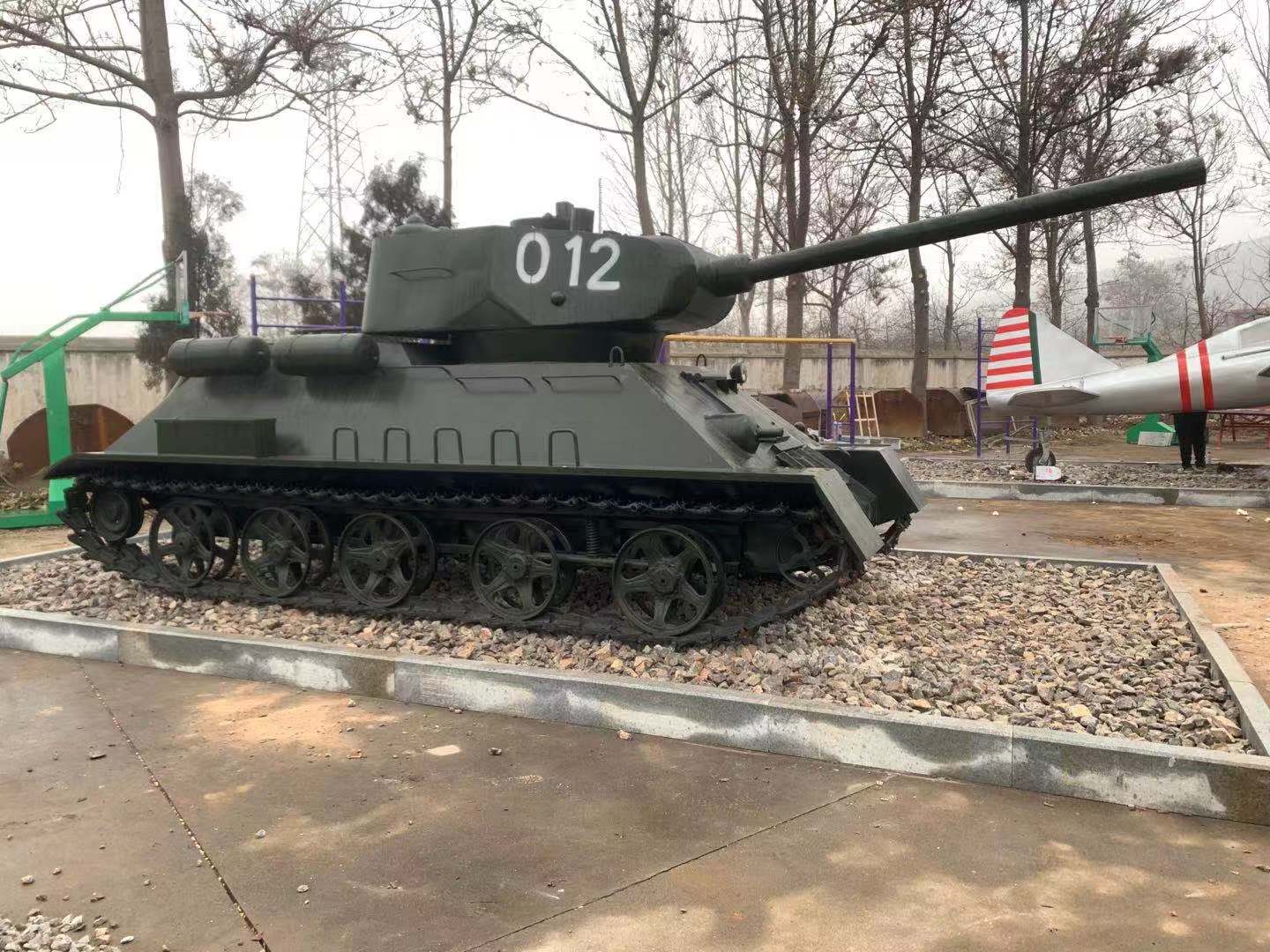 坦克歼击车模型厂家-批量生产装甲车模型 供国防园区