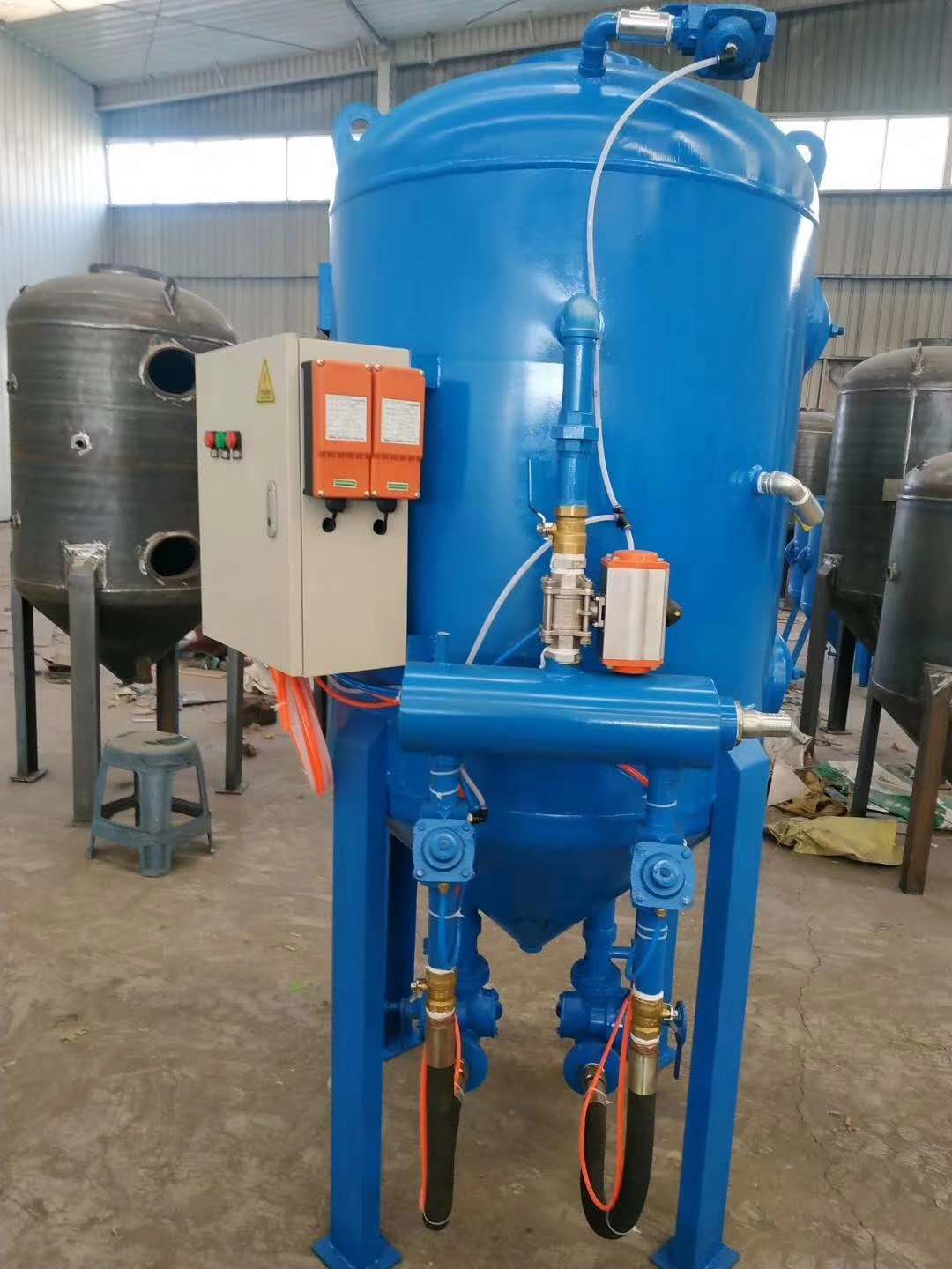 河北吴桥防腐设备制造公司专业生产喷砂机喷砂罐